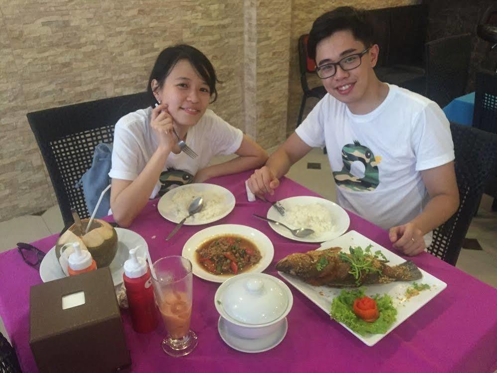 โรงแรม เดอะ เชดส์ บูทิก โฮเต็ล Patong